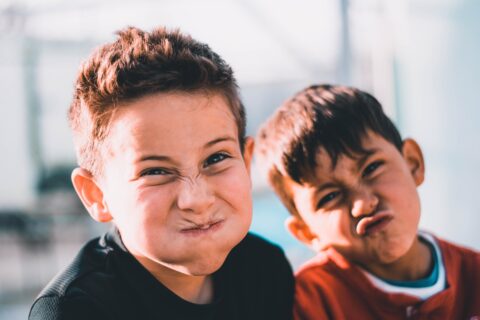 occuper des enfants en voiture