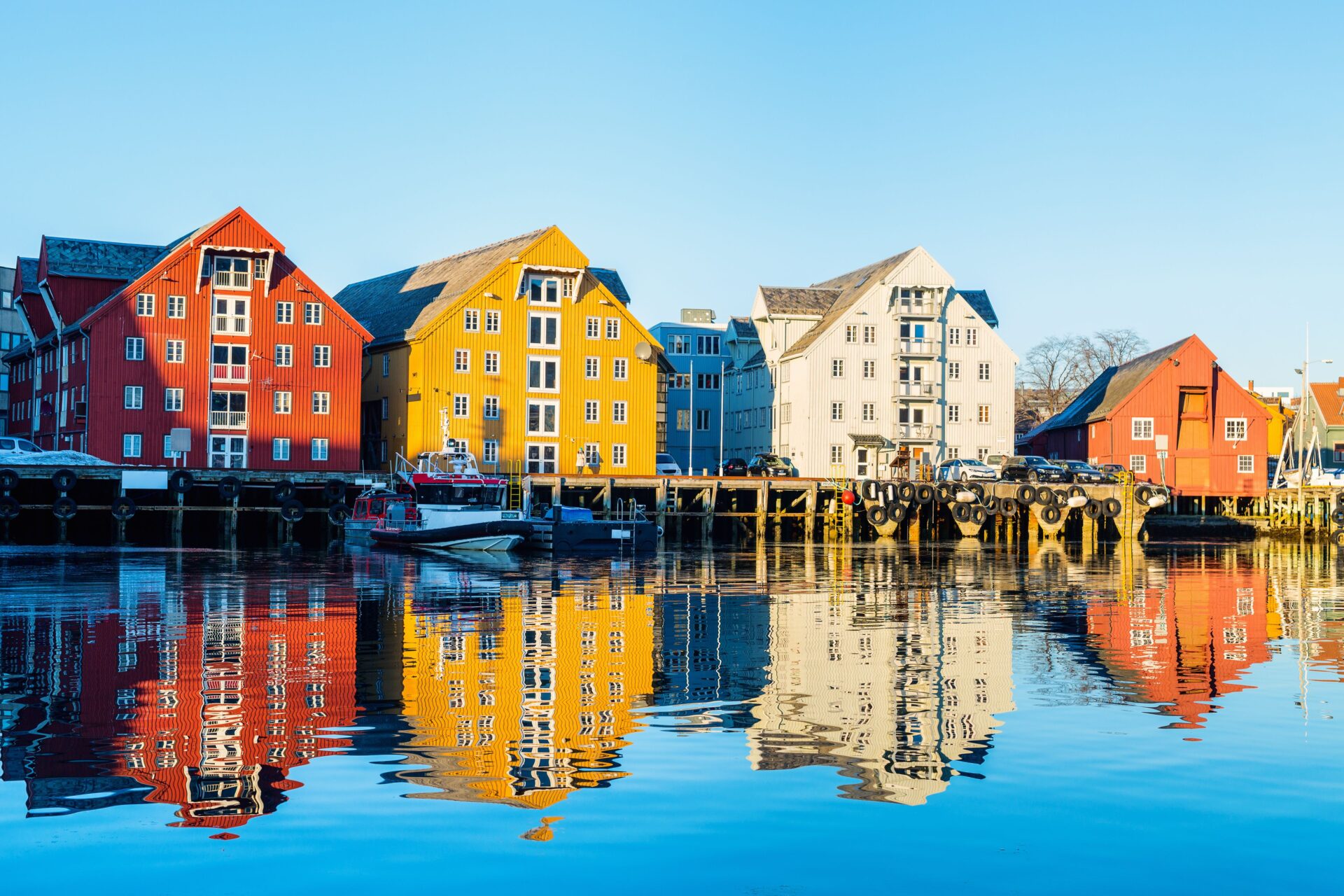 maisons typiques tromso en norvege