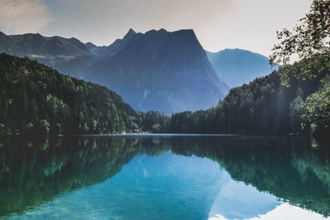 piburgersee au tyrol en autriche
