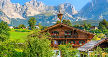 AS_223615182 -  Wooden alpine house 