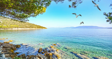 AS_97906529 - Cres Island