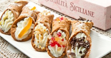 Sicilian cannoli