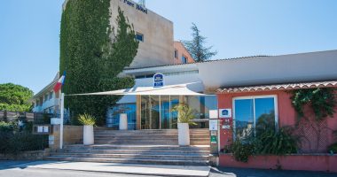 Best Western Sévan Parc Hôtel - Luberon / entrée