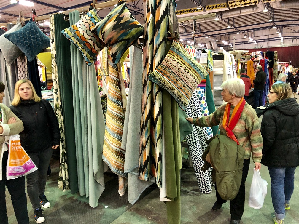 Foire Aux Tissus La Roche Sur Foron / Foire Expo Et Salon À La RocheSurForon Dates, Horaires Foire Aux Tissus La Roche Sur Foron / Foire Expo Et Salon À La RocheSurForon Dates, Horaires